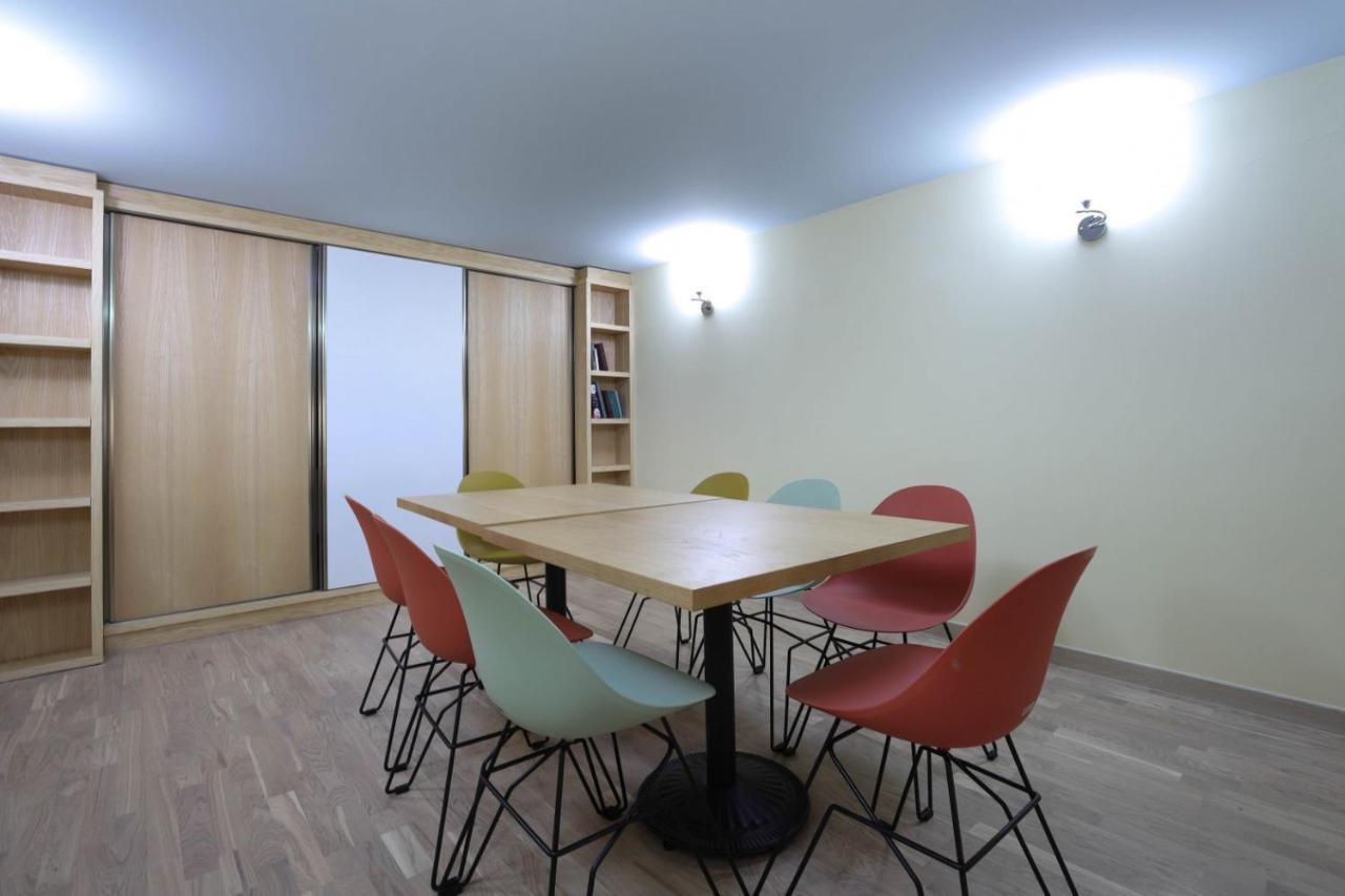 יירבאן Stay Inn Apart-Hotel On Sayat-Nova Avenue מראה חיצוני תמונה