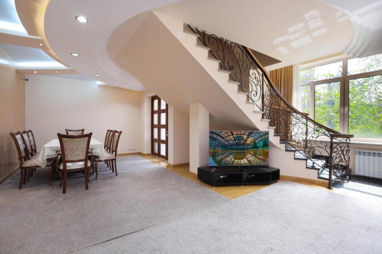 יירבאן Stay Inn Apart-Hotel On Sayat-Nova Avenue מראה חיצוני תמונה