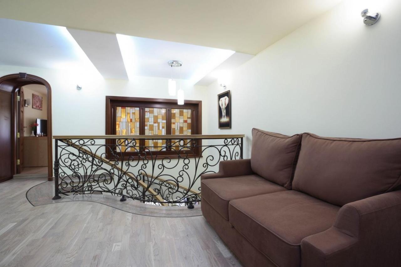 יירבאן Stay Inn Apart-Hotel On Sayat-Nova Avenue מראה חיצוני תמונה